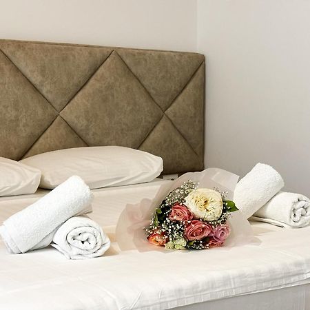 Hotel Andrea Saranda Kültér fotó
