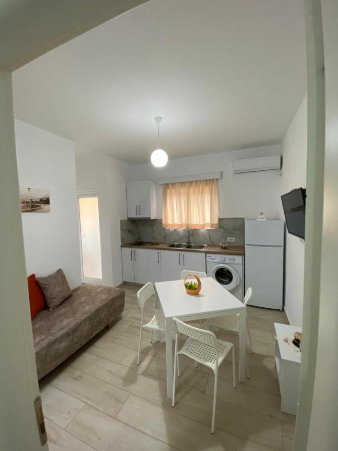 Hotel Andrea Saranda Kültér fotó