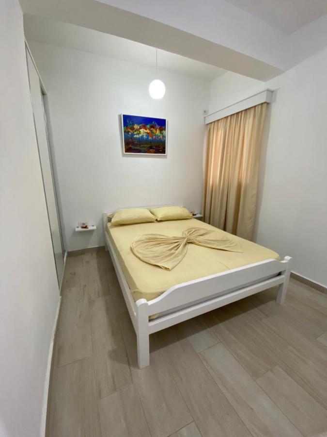 Hotel Andrea Saranda Kültér fotó