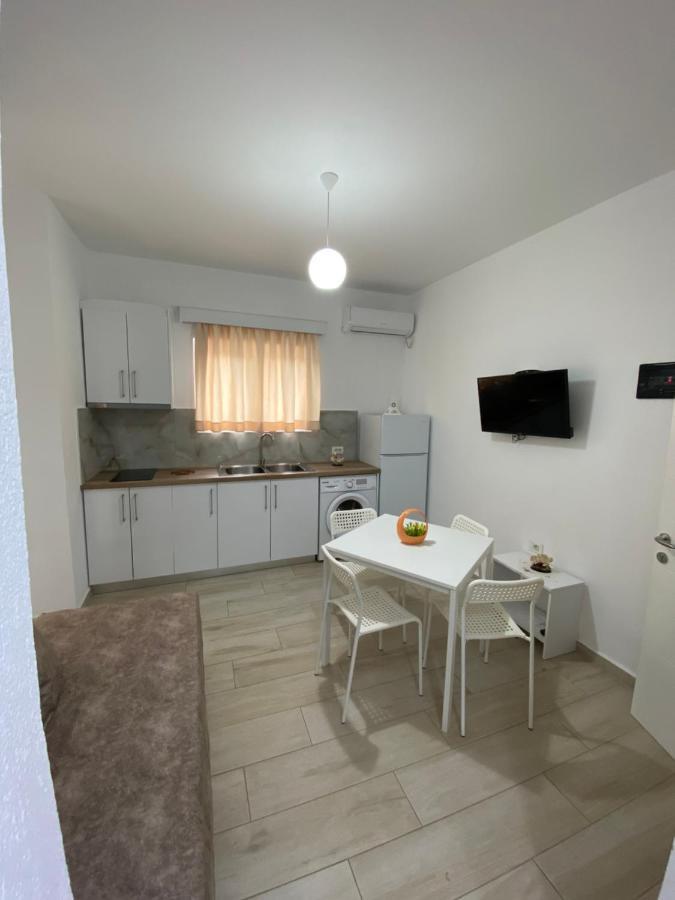 Hotel Andrea Saranda Kültér fotó