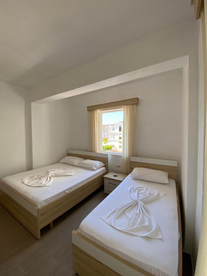 Hotel Andrea Saranda Kültér fotó