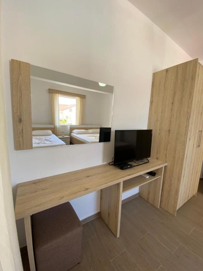 Hotel Andrea Saranda Kültér fotó