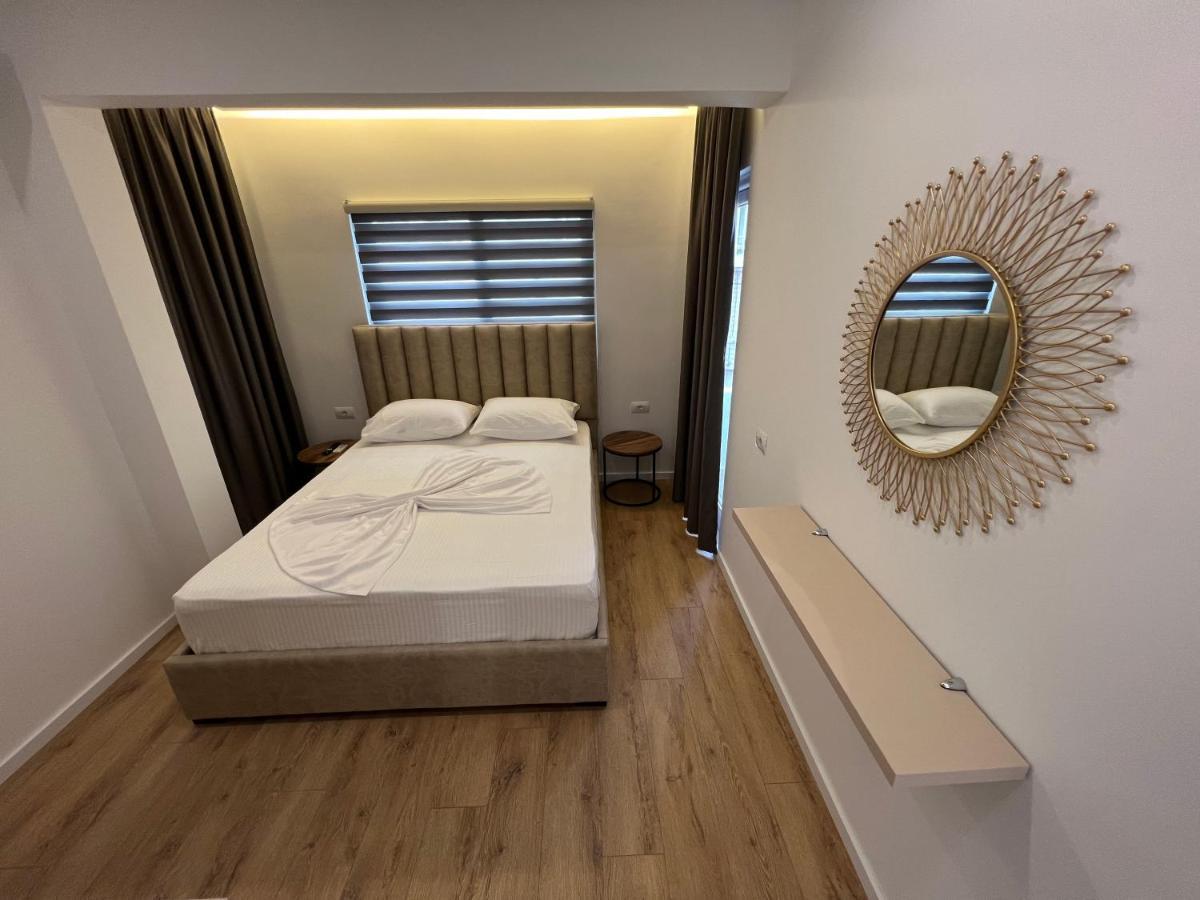 Hotel Andrea Saranda Kültér fotó