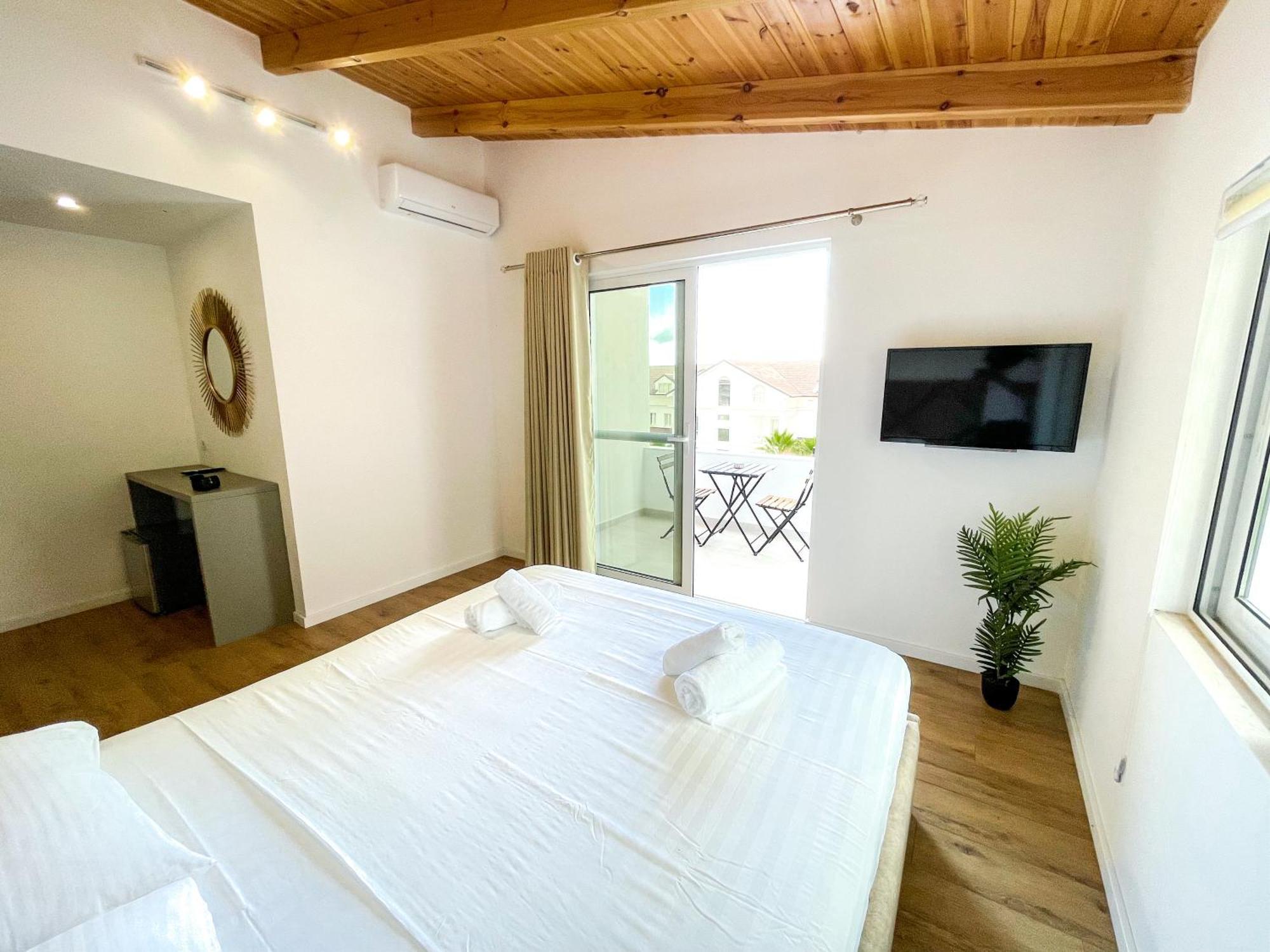 Hotel Andrea Saranda Kültér fotó